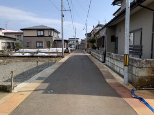 前面道路 (周辺) 前面道路 (周辺)